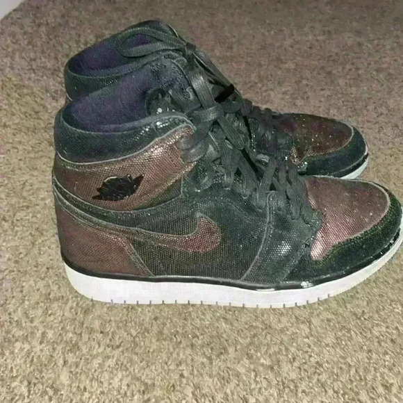 Jordan 1 Retro OG High Fearless W - Picture 1 of 9